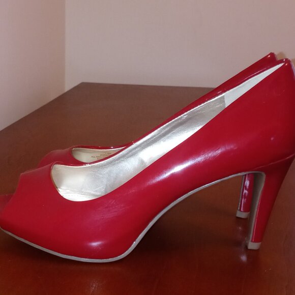 Red Open Toe High Heels Size: 7.5 - Picture 5 of 7